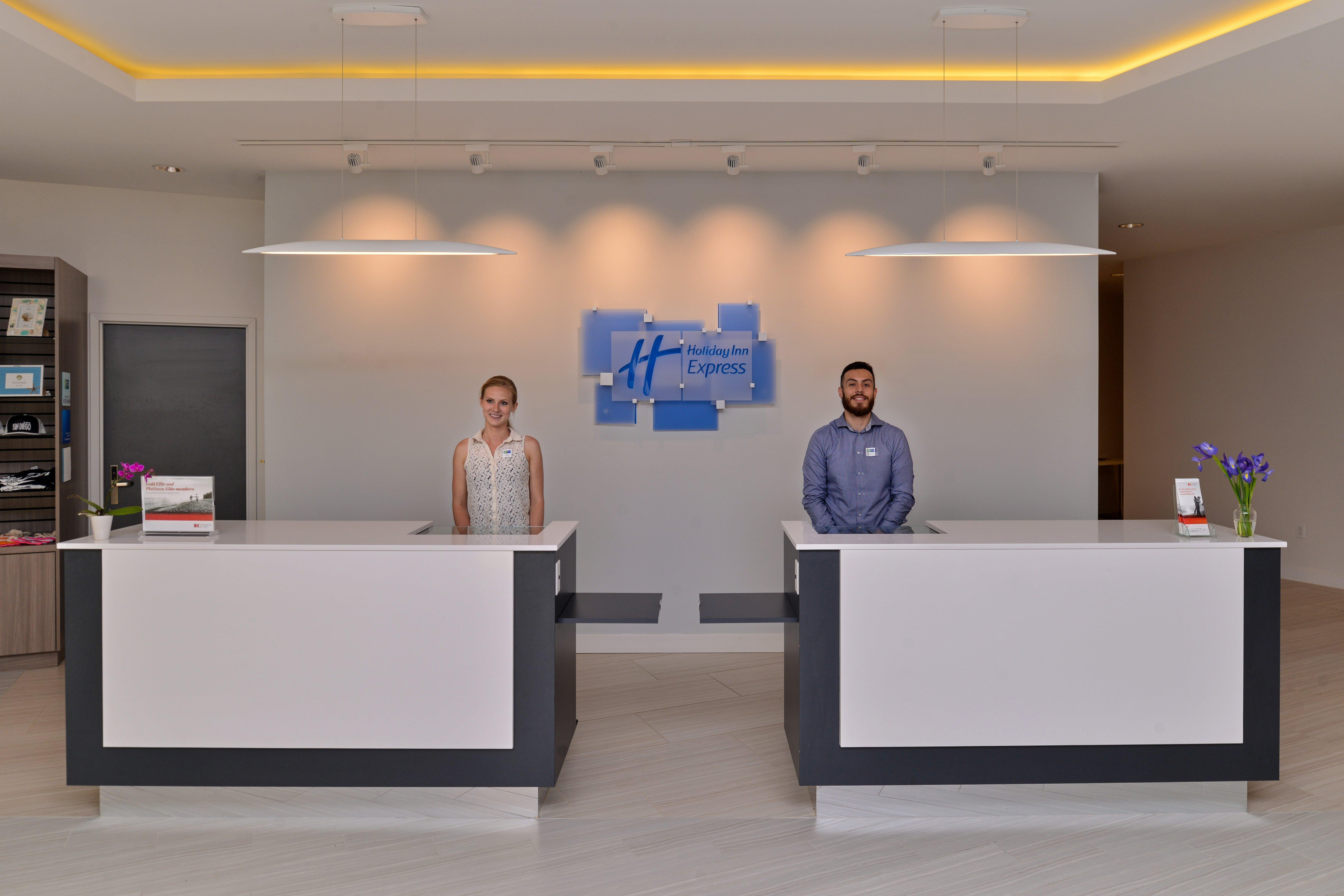 Holiday Inn Express & Suites San Diego - Mission Valley By Ihg Dış mekan fotoğraf
